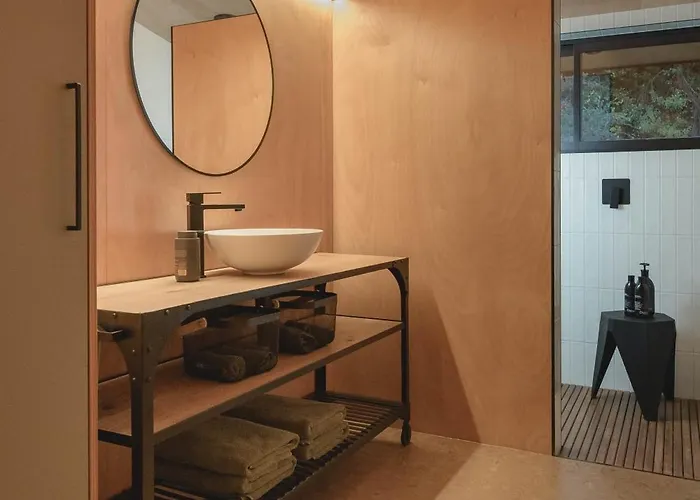Holiday home Lakefront Luxury At Okere Falls Rotoiti *