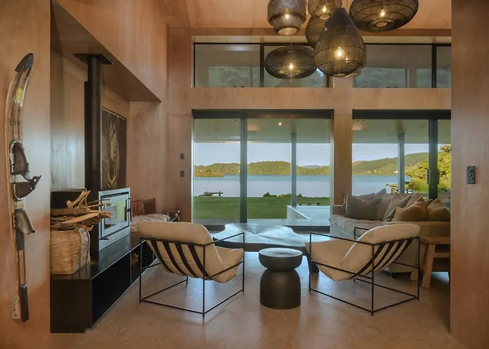 Lakefront Luxury At Okere Falls Rotoiti Rotorua